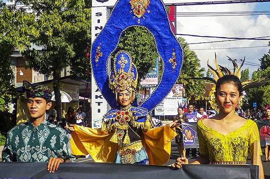 Catatan Harian Sugi Lanus: I dan Ni pada Nama Orang Bali