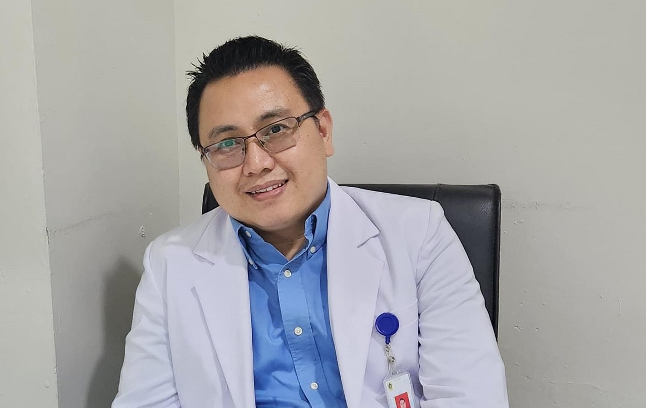 “Semakin Tua Semakin Bahagia” – Itu Kata Dr. dr. Dicky Yulius Pangkey pada Seminar Wanita Muslimah Indonesia