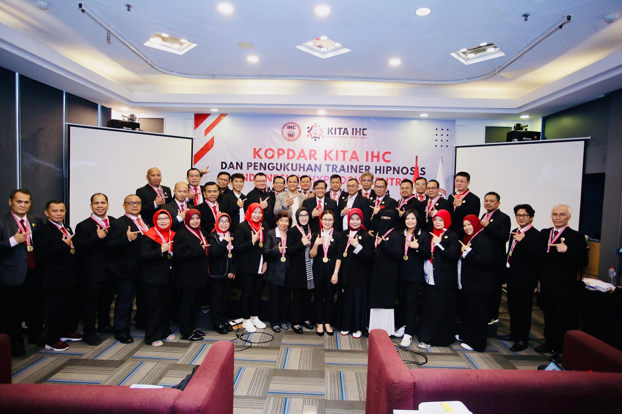 Indonesian Hypnosis Centre Kukuhkan Tokoh-Tokoh Ternama Menjadi Instruktur Hipnosis