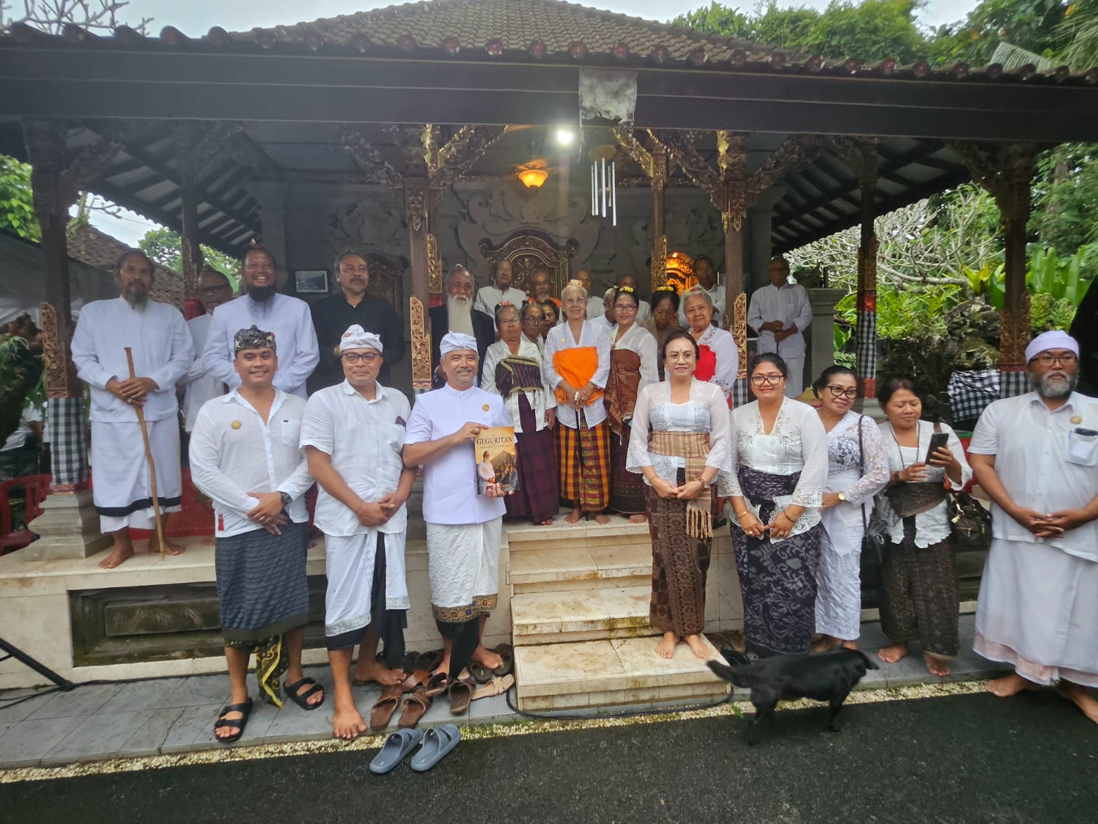 Patinget Lepas Ida Betara Lingga, Dipuncaki Bedah Buku Karya Ida Pedanda Gede Made Gunung: 508 Pupuh Sampaikan Pesan Menjaga Bali