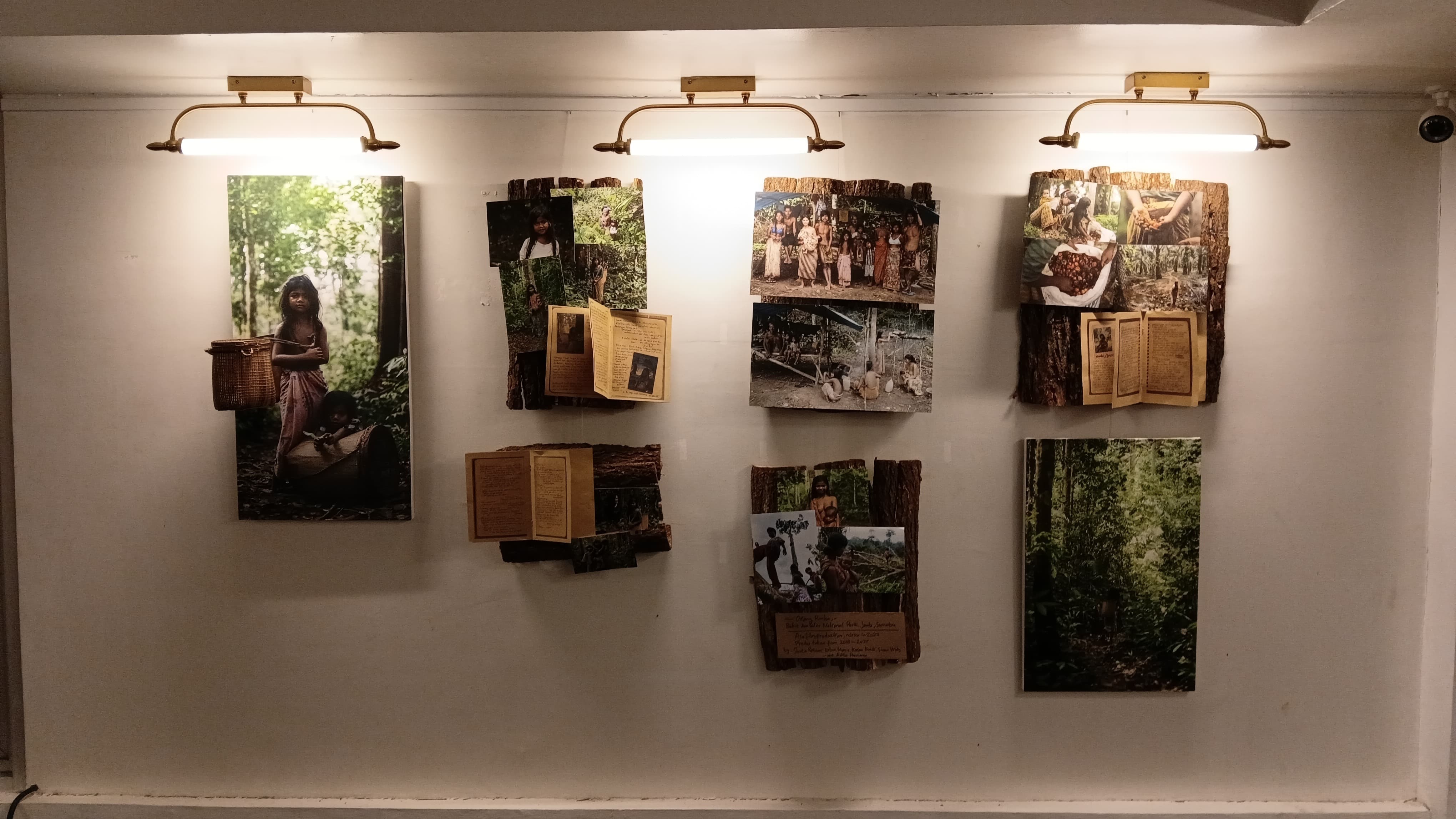 Pameran 'Roots & Routes': Refleksi Tentang Identitas, Ingatan dan Perjalanan Hidup